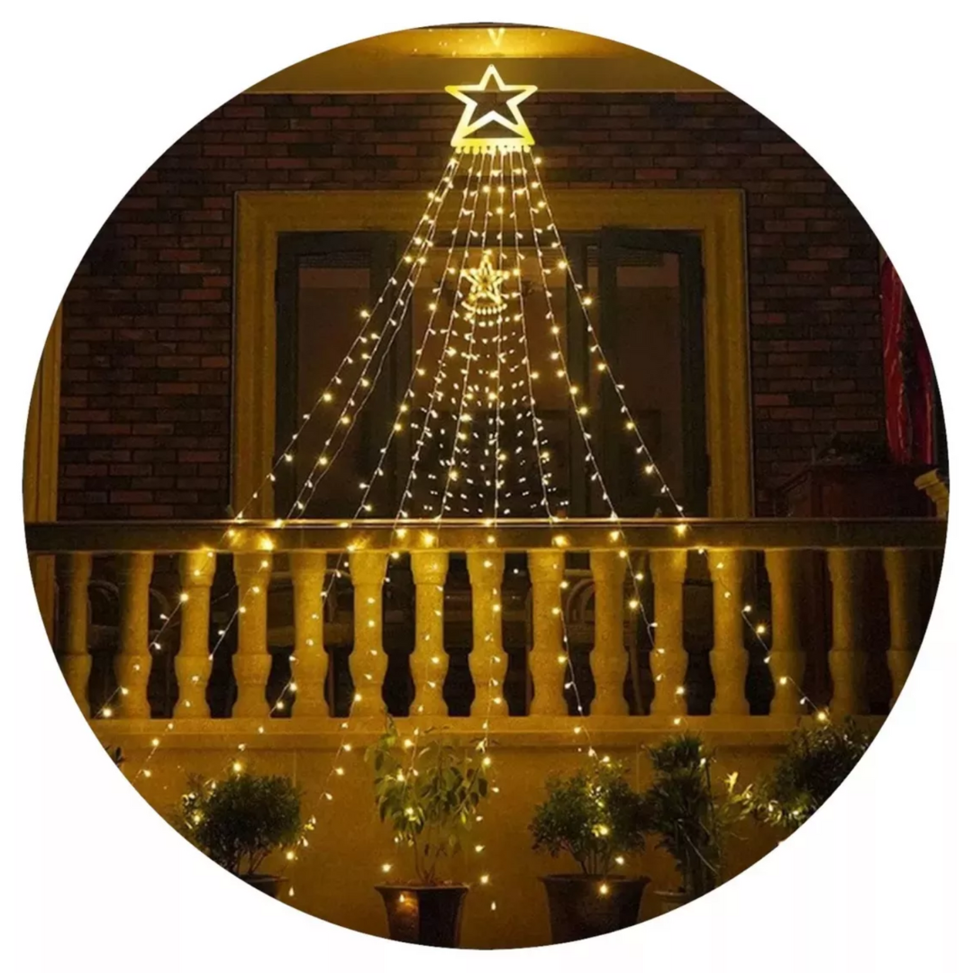 Cascada de luces navideñas con estrella