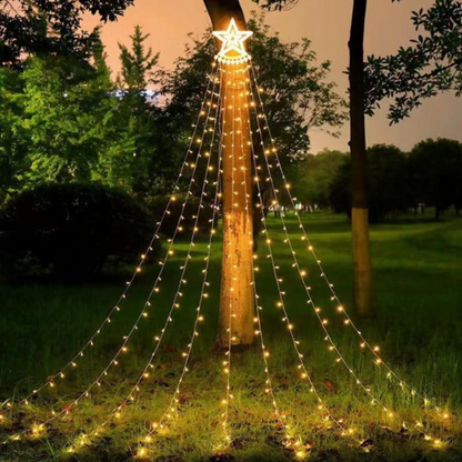 Cascada de luces navideñas con estrella